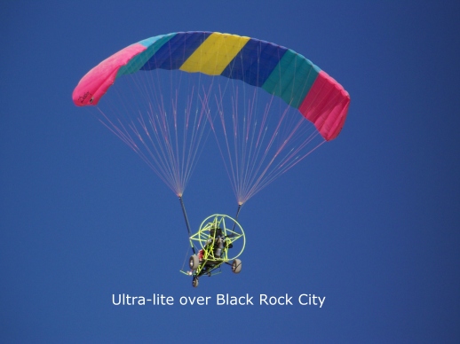 Ultra light on playa.